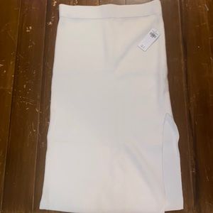 NWT Abercrombie & Fitch Cream Knit Mid-Skirt with slit